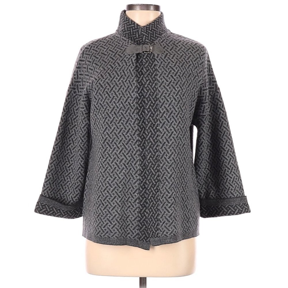 Chiaramente Women's Gray Wool Cape Cardigan